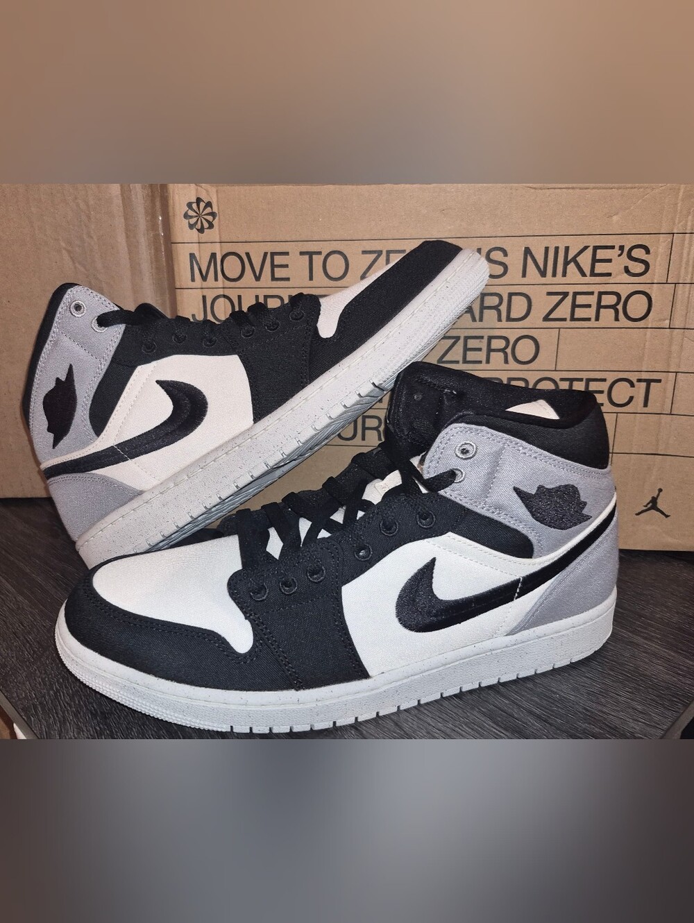 Nike Men’s Black and White High-Top Sneakers